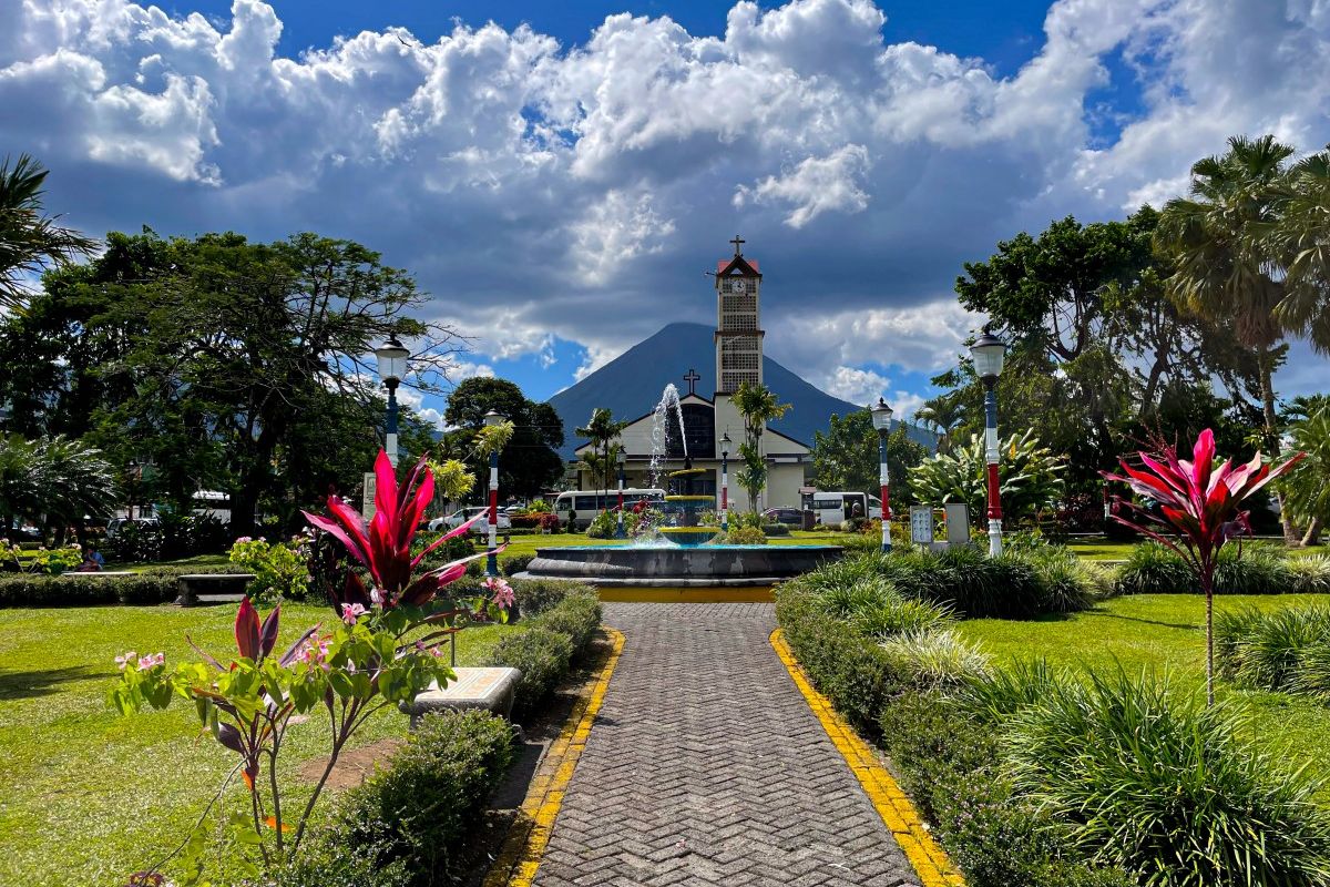 Vrhunci Kostarike: mesto La Fortuna in vulkan Arenal